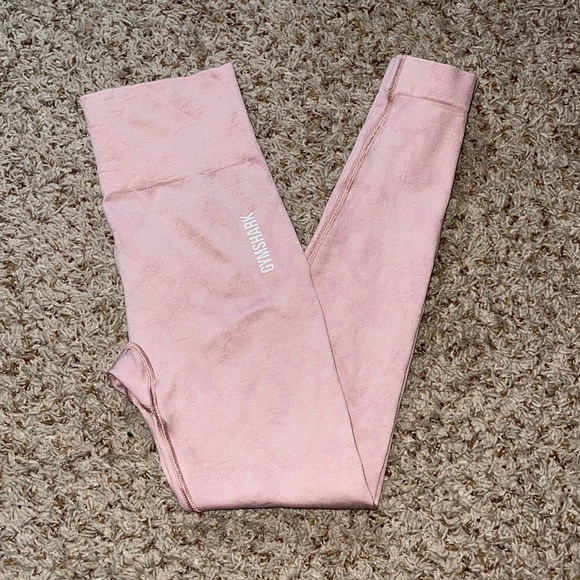 Gymshark Pants - Gymshark light pink adapt camo seamless leggings